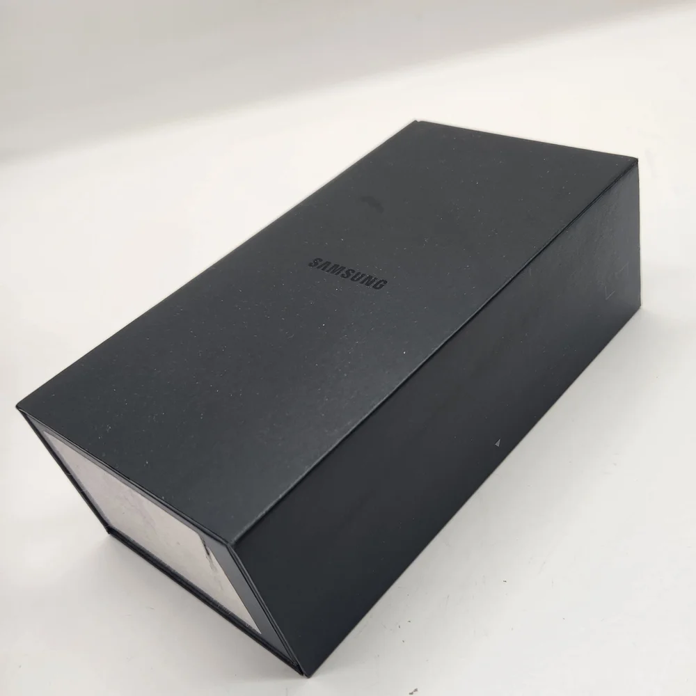 Samsung S8 EMPTY BOX- NO PHONE NOR INSERTS- Very Study Packaging